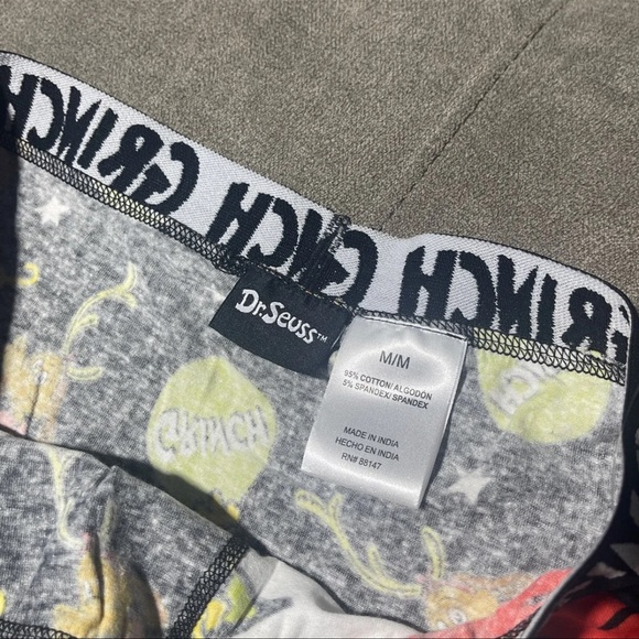 ❌SOLD❌🥰🥰The Grinch Boxer Briefs🥰🥰 - Picture 4 of 5